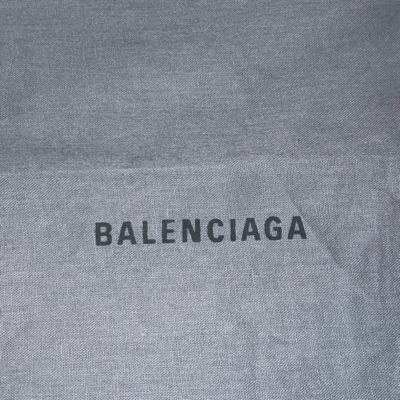 Authentic Balenciaga Grey Drawstring Dust Bag - Picture 3 of 3